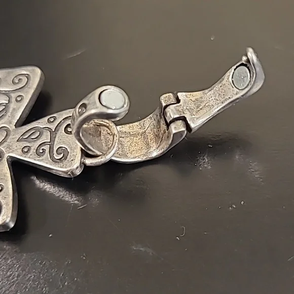 Silver Tone Heart Cross Pendant - Picture 4 of 4